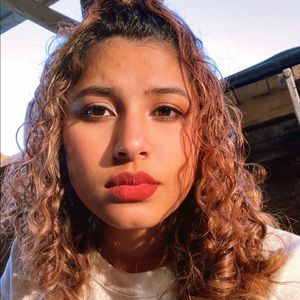 Meet your Posher, Cristina